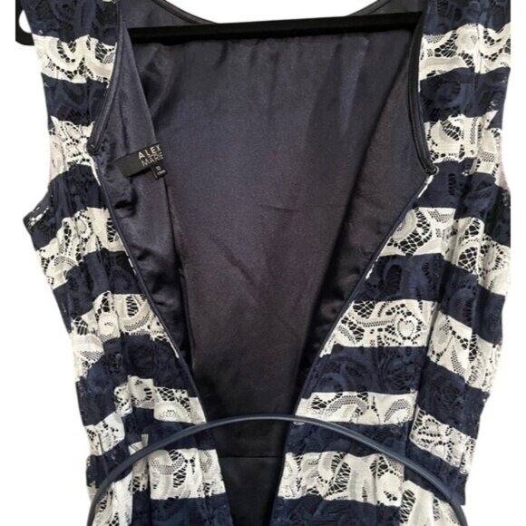 Alex Marie Navy White Horizontal Floral Sleeveless Lace Belt Dress Nautical SZ12 - Picture 9 of 9